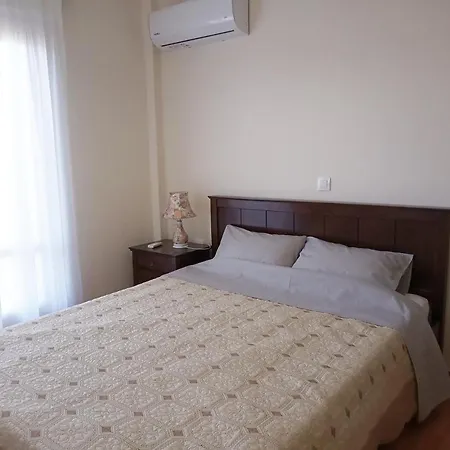 Апартаменты Manousi 1- Ground Floor Мистра Экстерьер фото