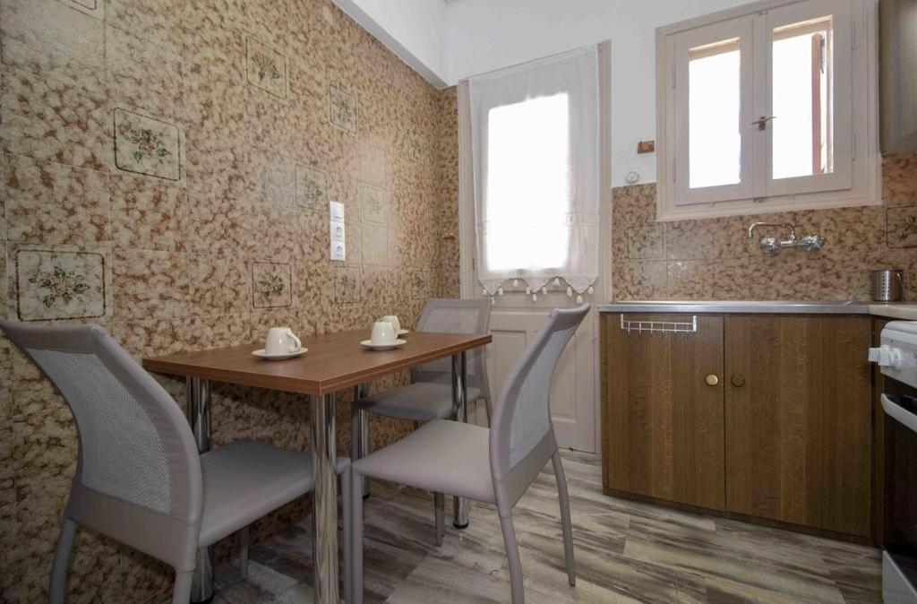 Manousi 1- Ground Floor * Mystras